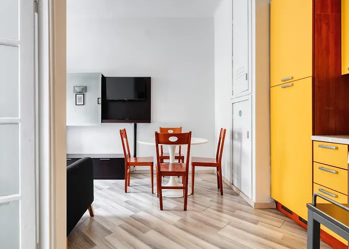 Joivy Stylish 2-Bed Flat, Easy Access To Centre